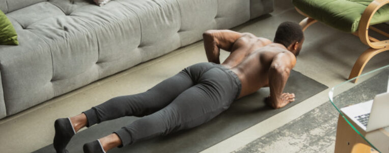 Allenarsi a casa: esercizi per l'upper body